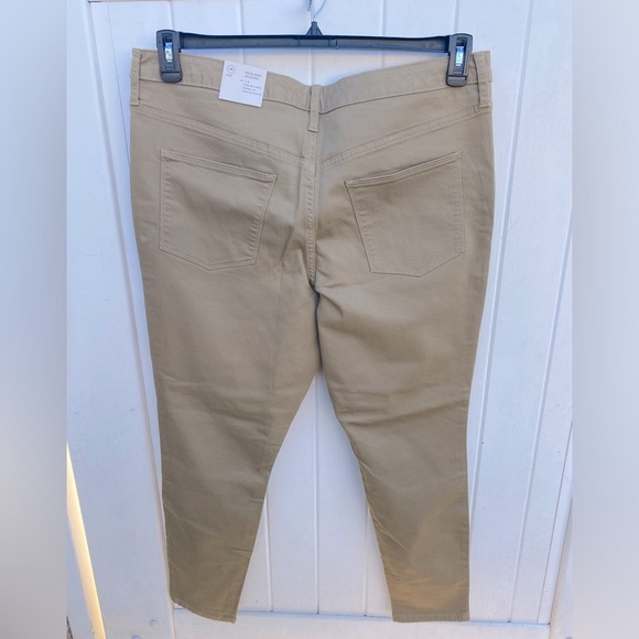 Spring & Summer High Rise Jegging - Picture 2 of 5